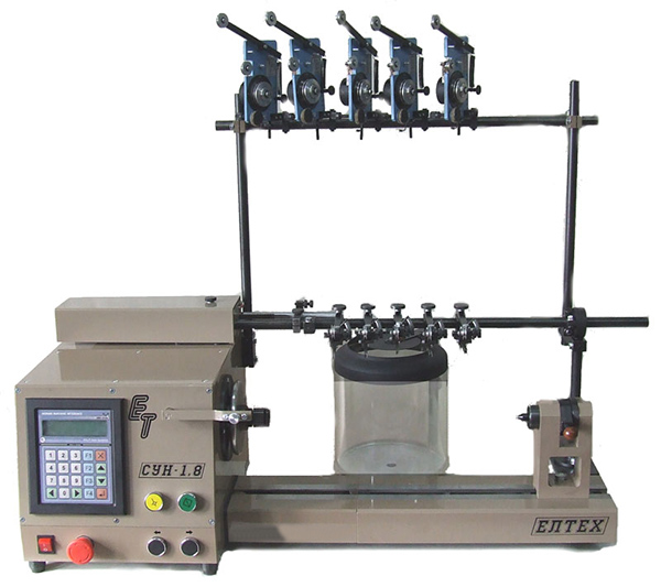 Пример исполнения станка СУН-1,8М для намотки одновременно пяти катушек