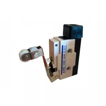 Микровыключатель D4MC-3030 фото 1
